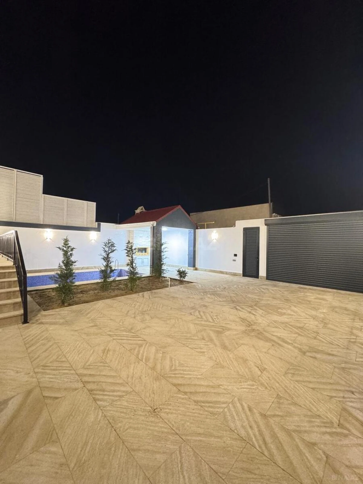 Satılır 5 otaqlı həyət evi 170 m²