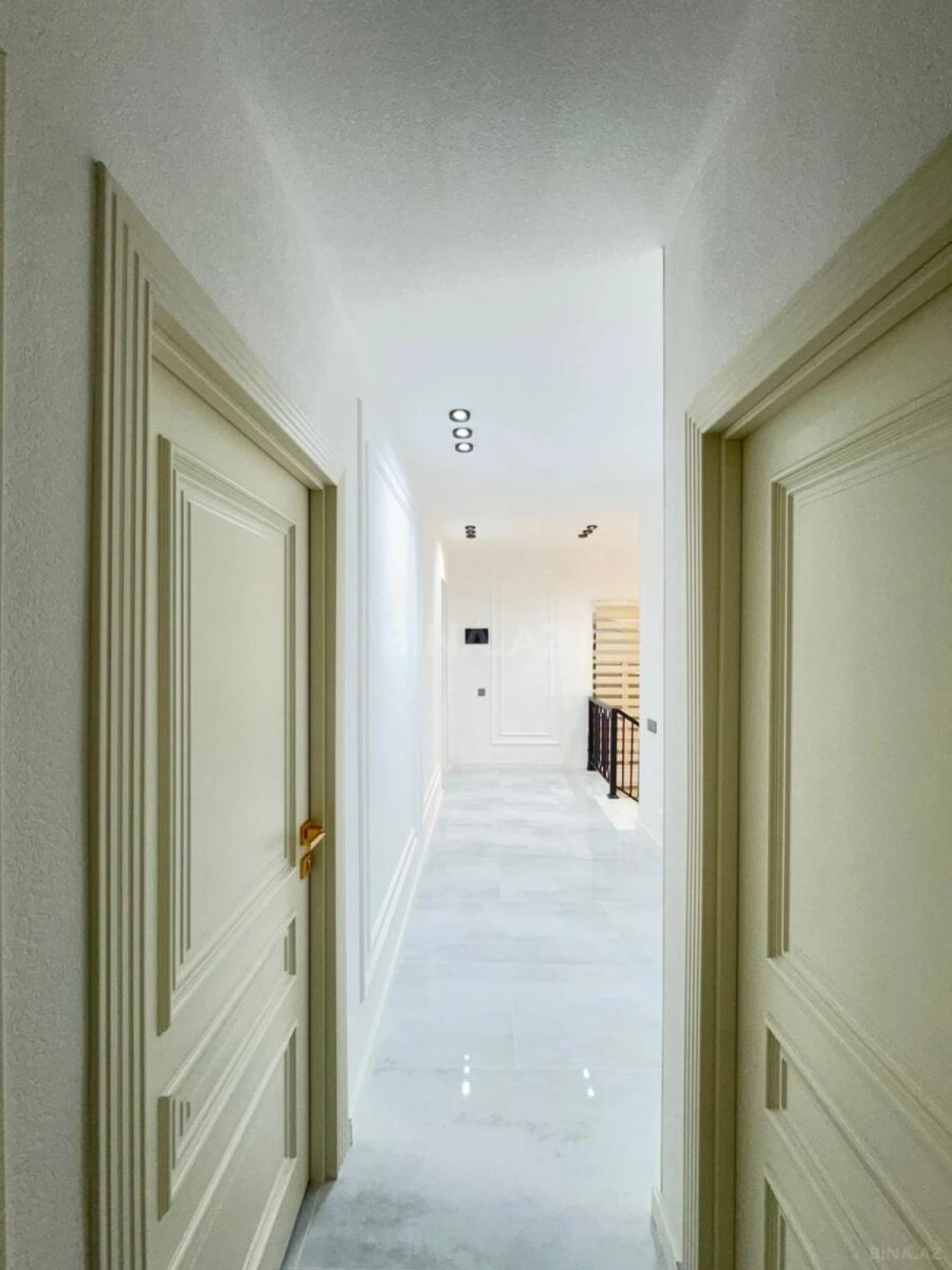 Satılır 5 otaqlı həyət evi 170 m²