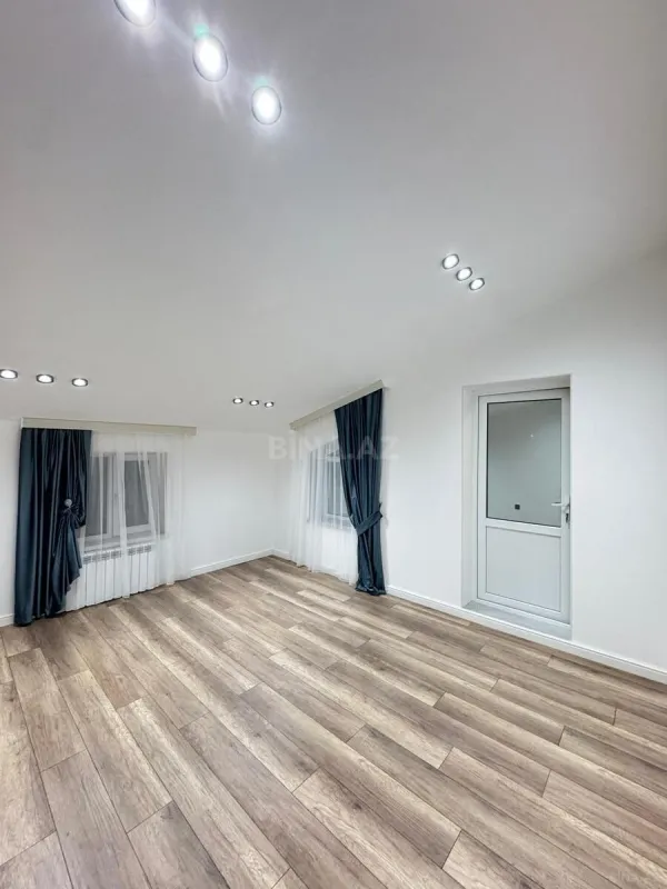 Satılır 5 otaqlı həyət evi 170 m²