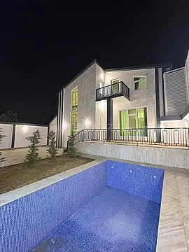Satılır 5 otaqlı həyət evi 170 m²