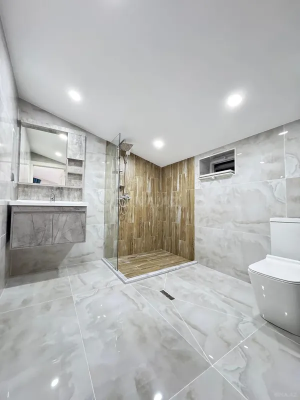 Satılır 5 otaqlı həyət evi 170 m²