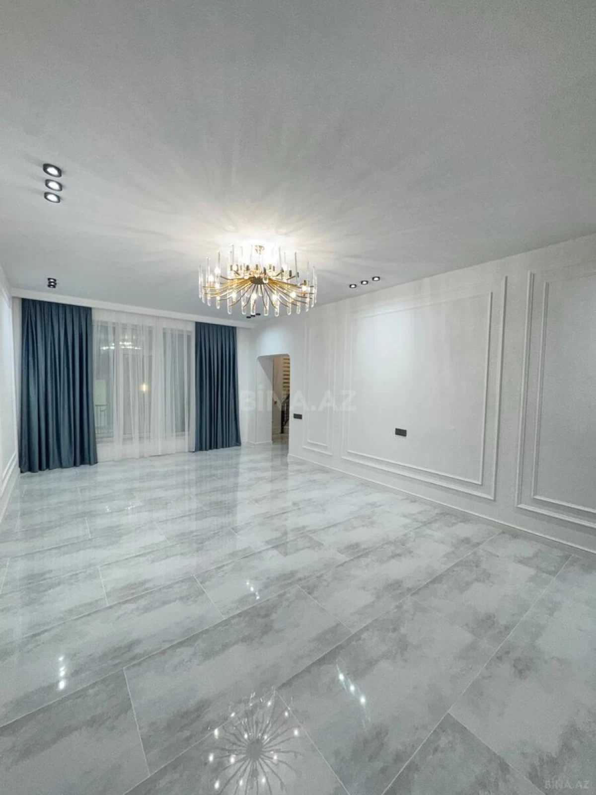 Satılır 5 otaqlı həyət evi 170 m²
