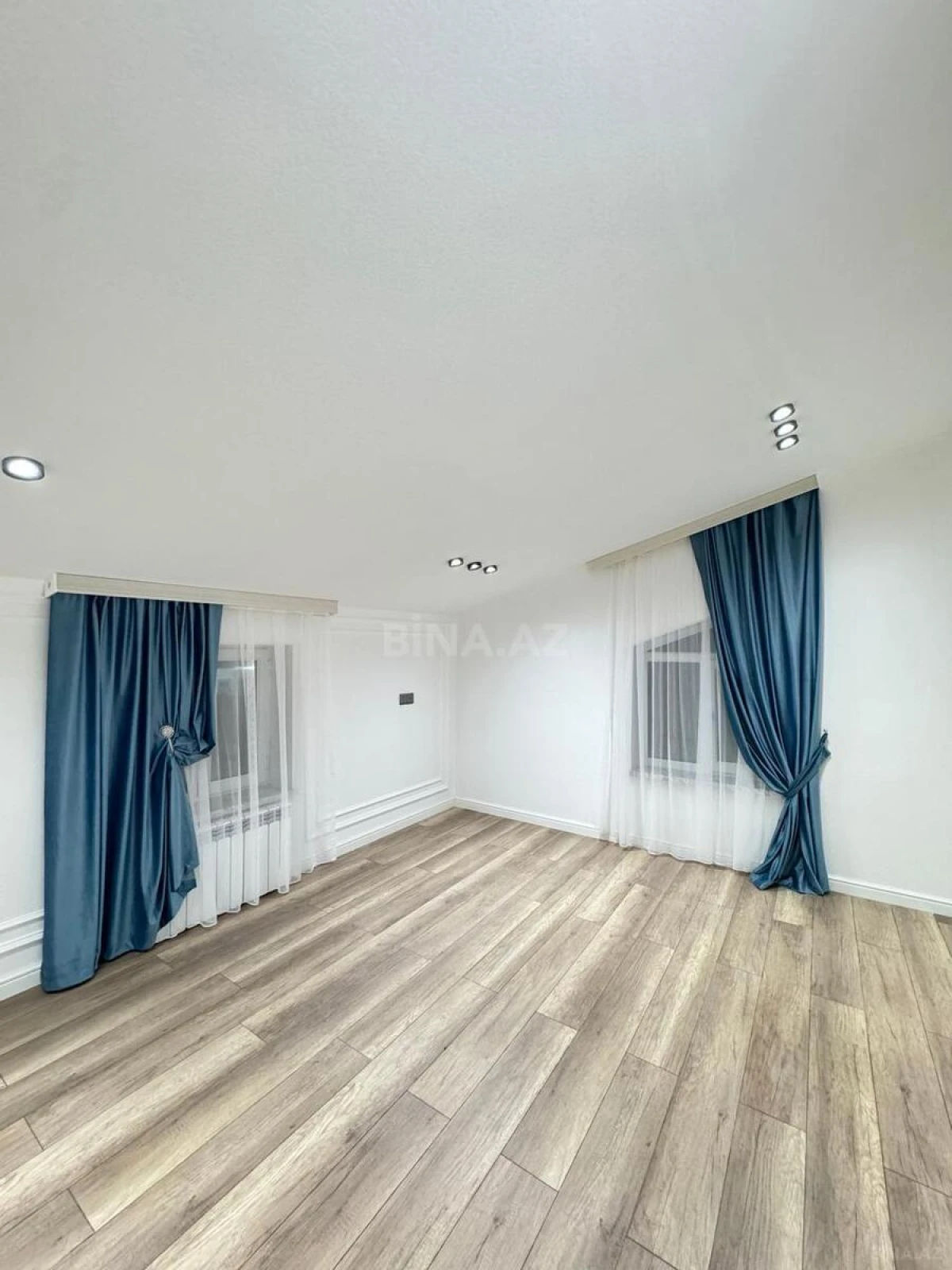Satılır 5 otaqlı həyət evi 170 m²