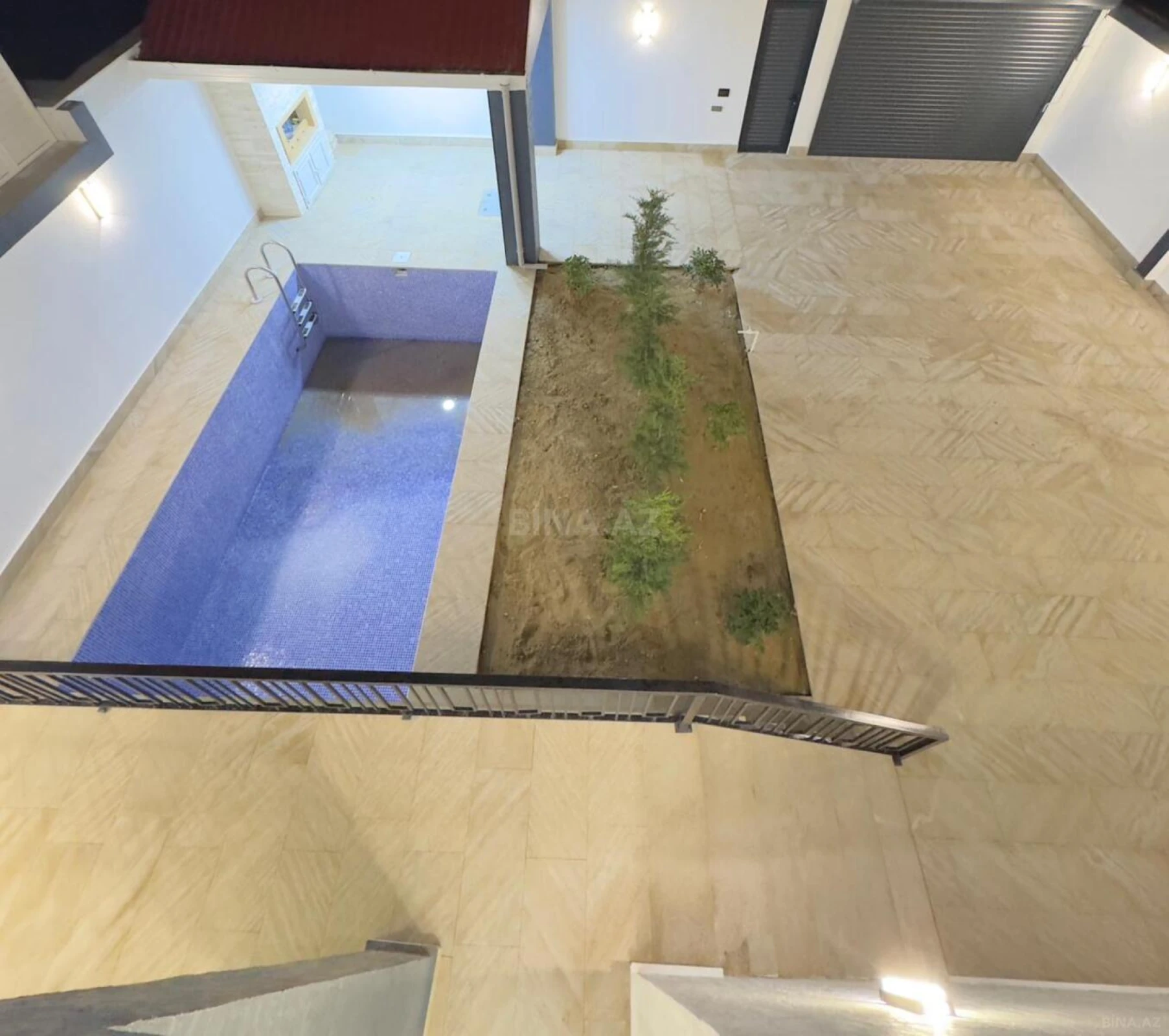 Satılır 5 otaqlı həyət evi 170 m²