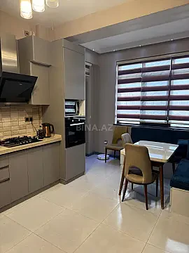 Kirayə verilir 3 otaqlı mənzil 140 m²