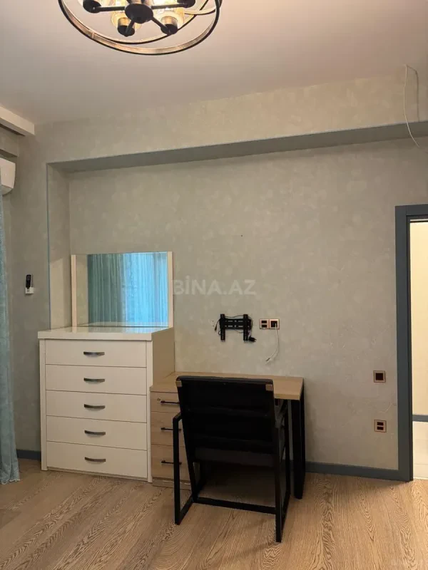 Kirayə verilir 3 otaqlı mənzil 140 m²