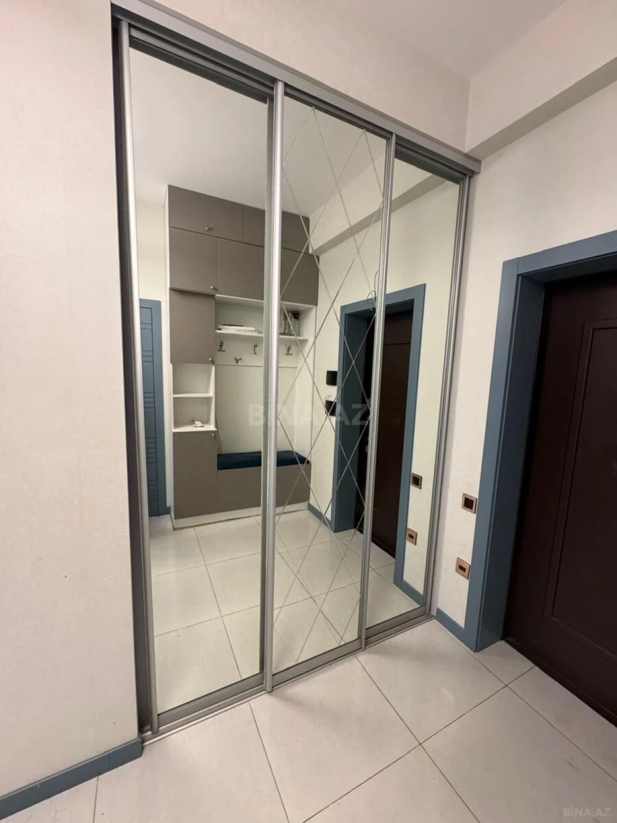 Kirayə verilir 3 otaqlı mənzil 140 m²