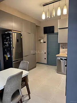 Kirayə verilir 3 otaqlı mənzil 140 m²