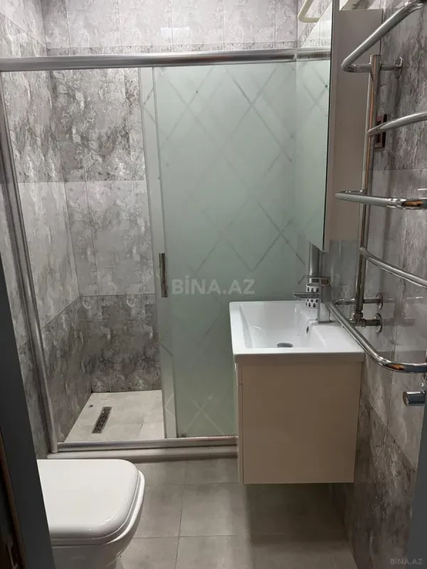 Kirayə verilir 3 otaqlı mənzil 140 m²