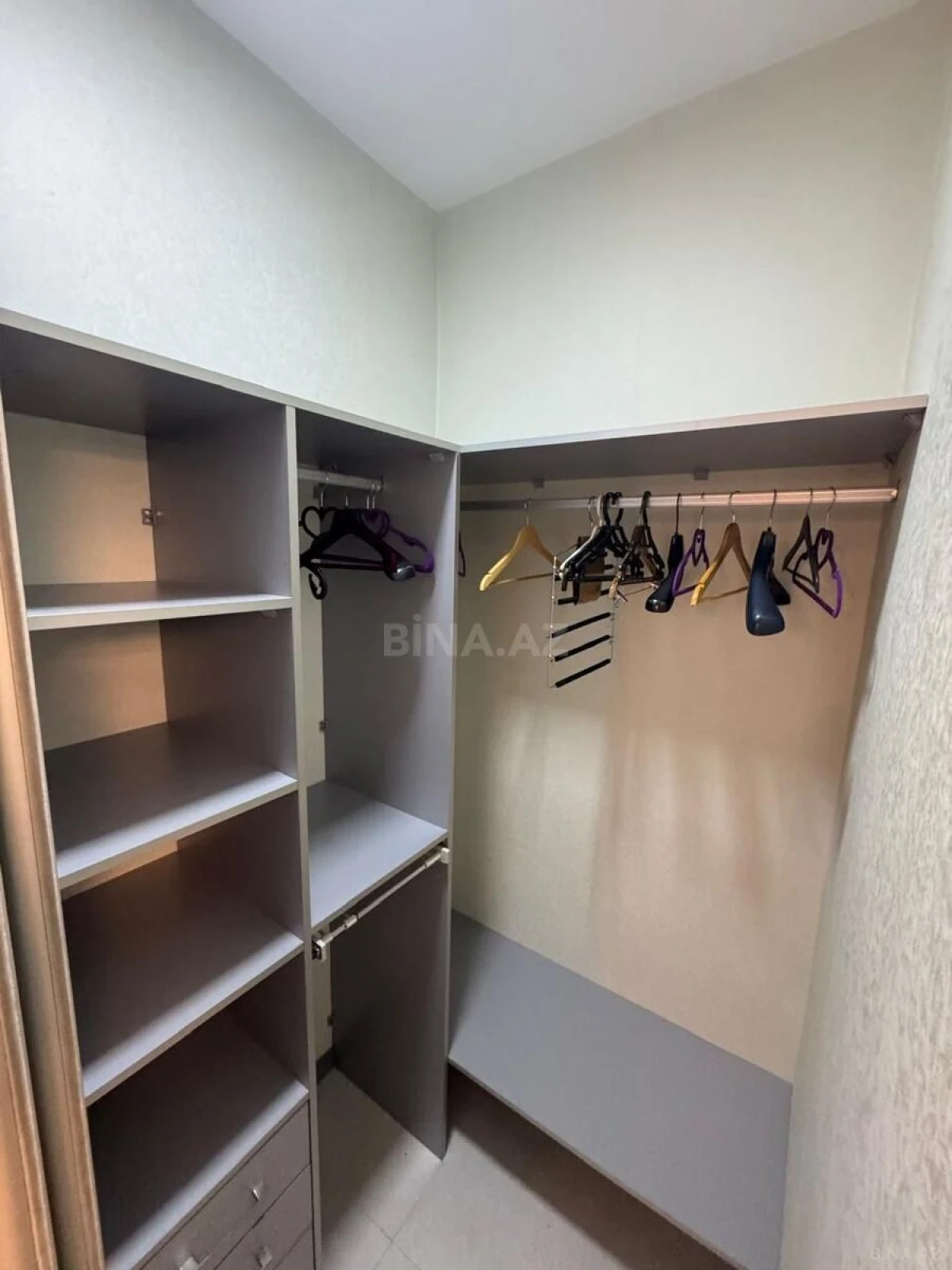 Kirayə verilir 3 otaqlı mənzil 140 m²