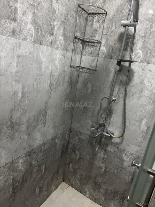 Kirayə verilir 3 otaqlı mənzil 140 m²
