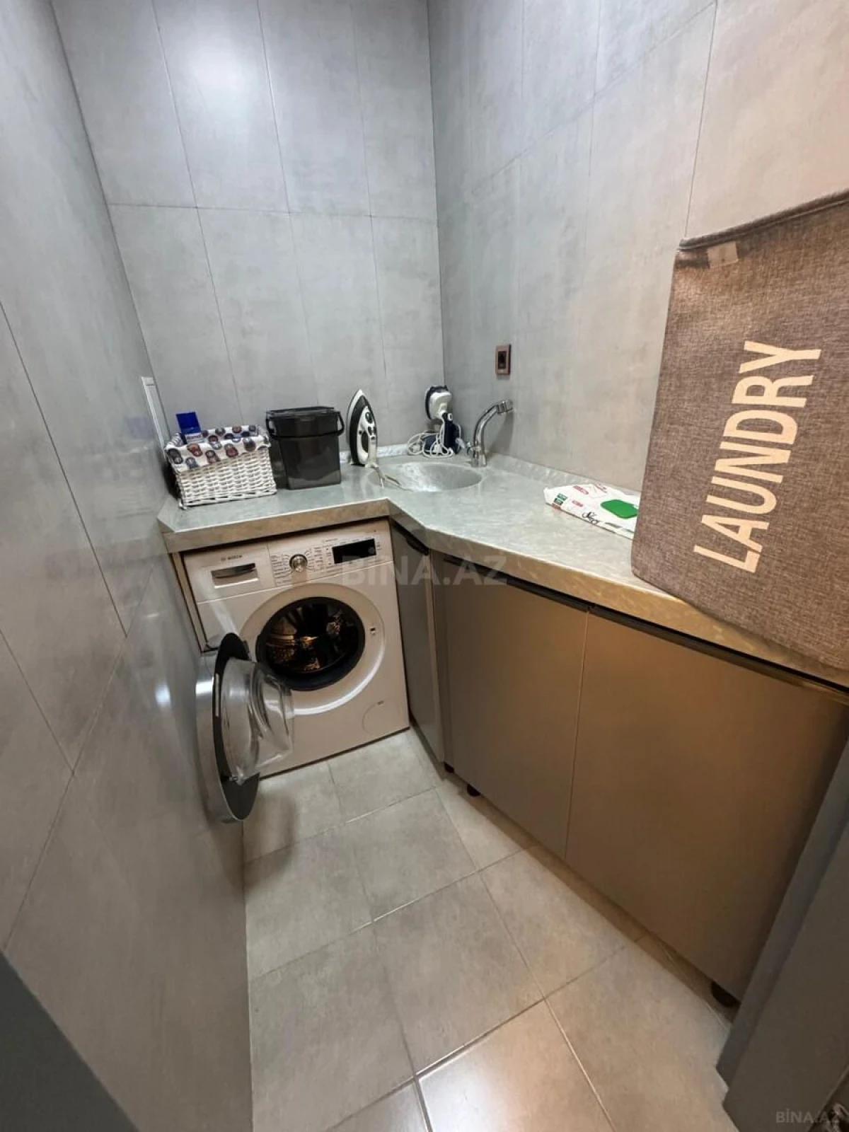 Kirayə verilir 3 otaqlı mənzil 140 m²