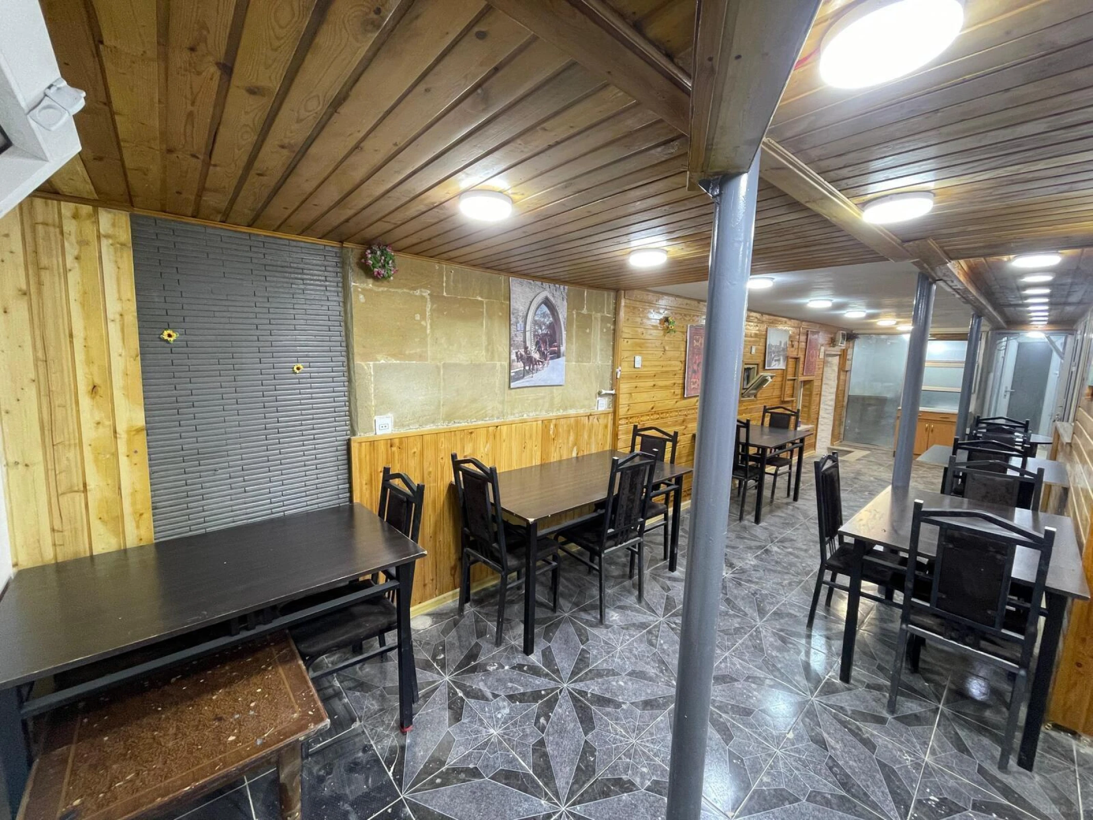 Kirayə verilir obyekt 80 m²