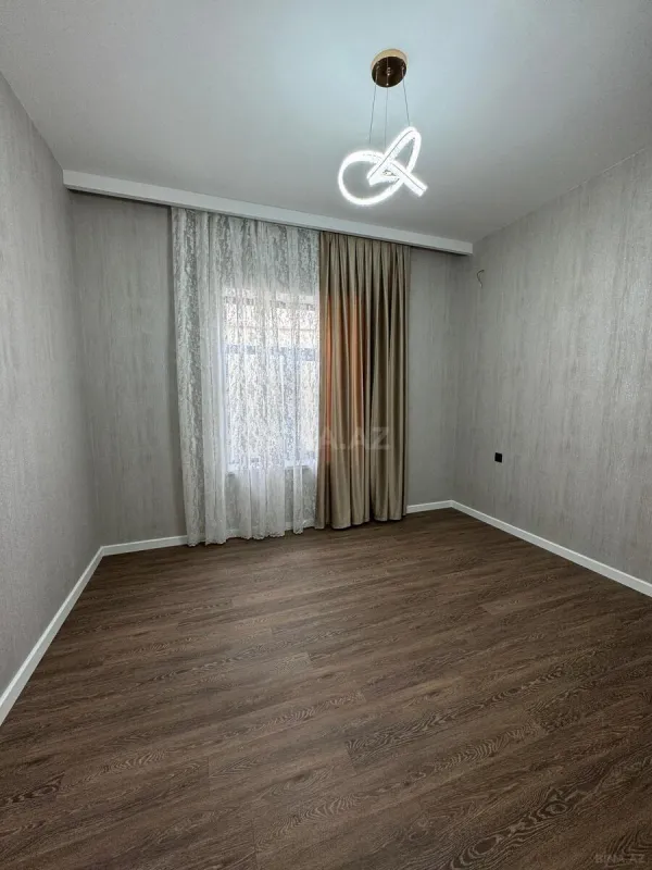 Satılır 4 otaqlı həyət evi 160 m²