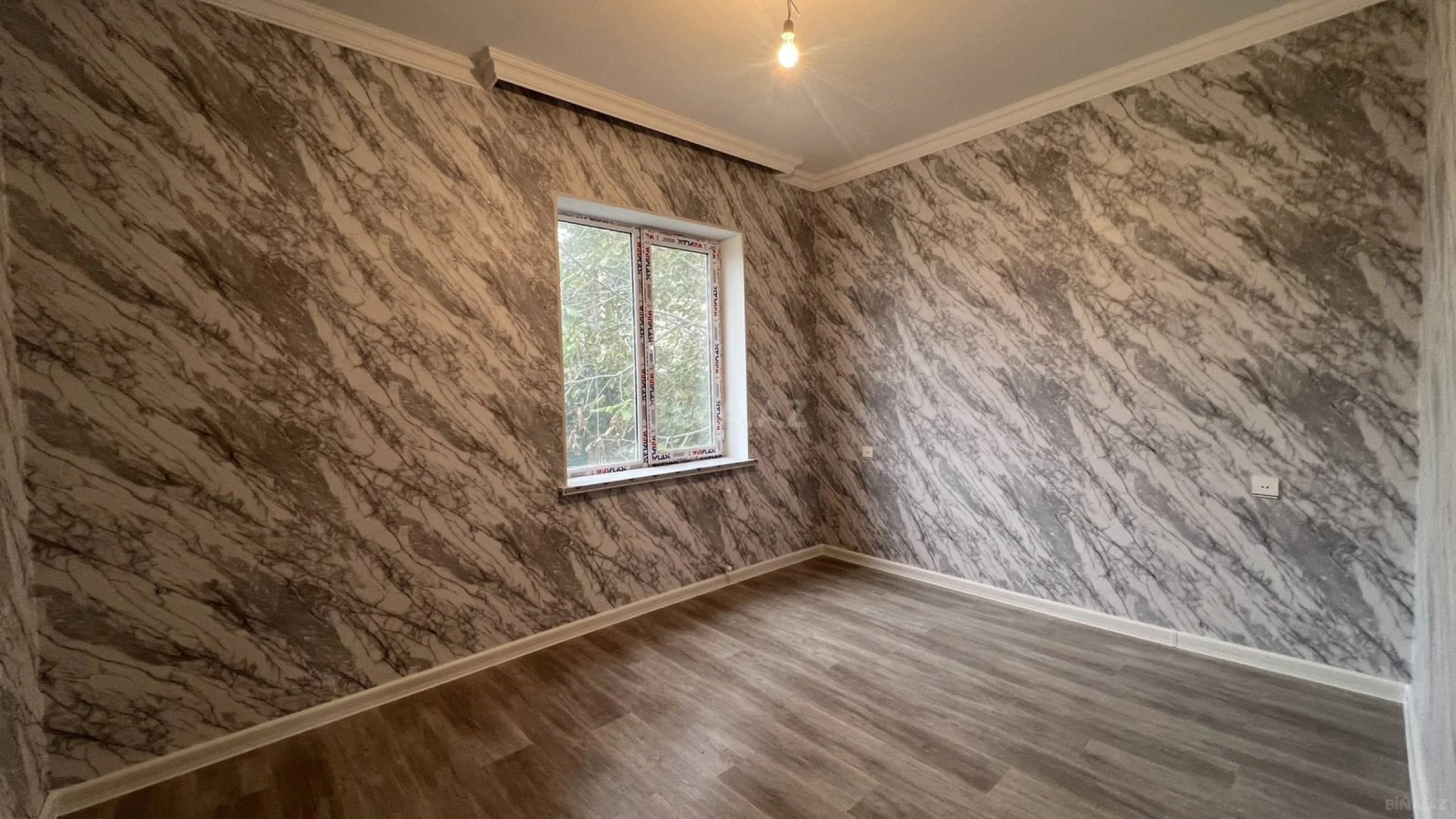 Satılır 4 otaqlı həyət evi 100 m²