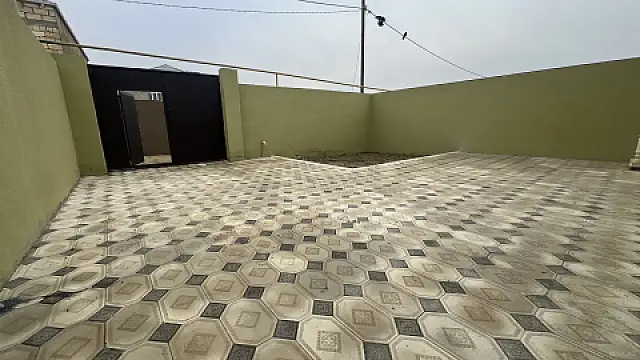 Satılır 4 otaqlı həyət evi 100 m²