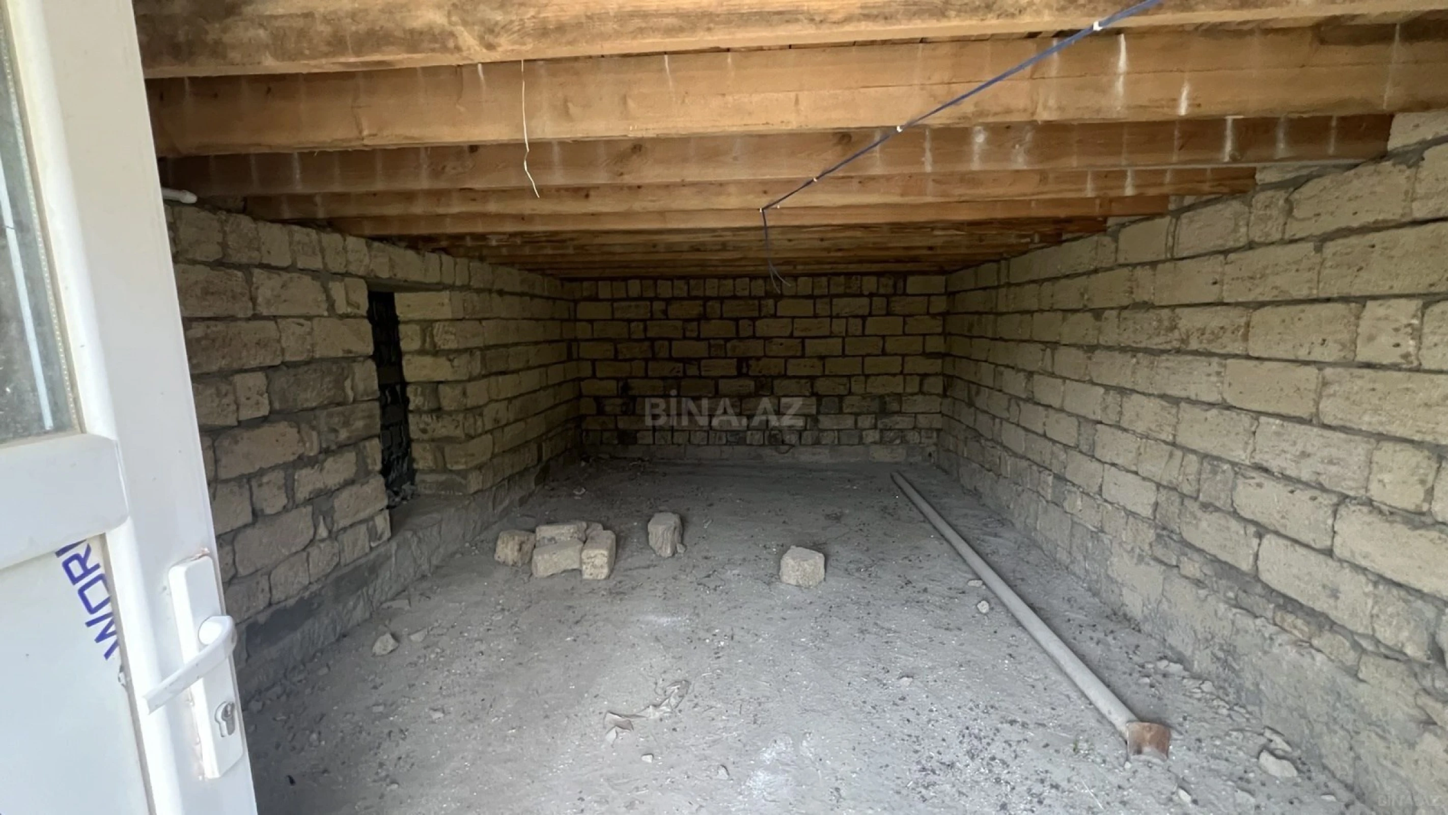 Satılır 4 otaqlı həyət evi 100 m²