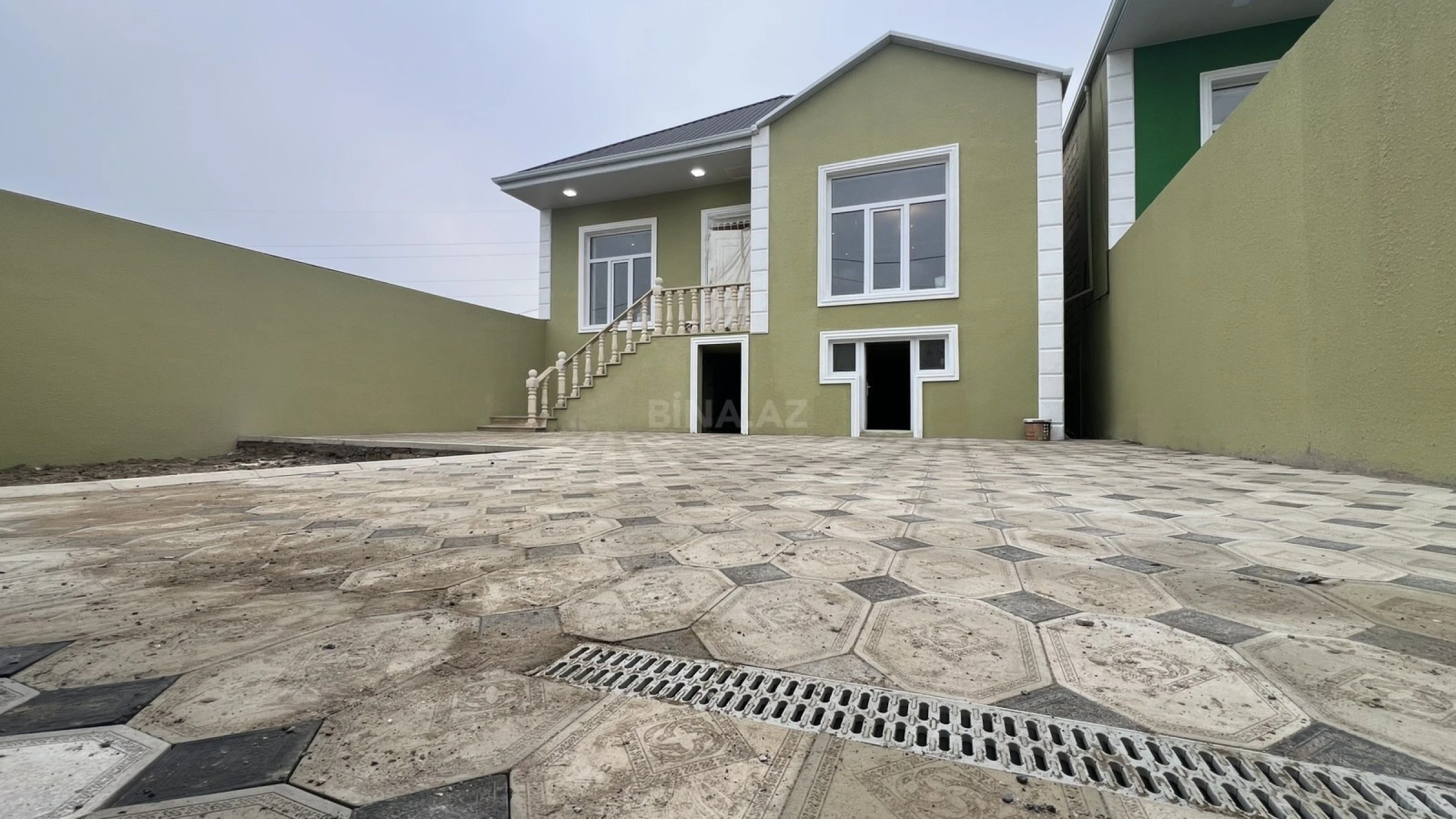 Satılır 4 otaqlı həyət evi 100 m²