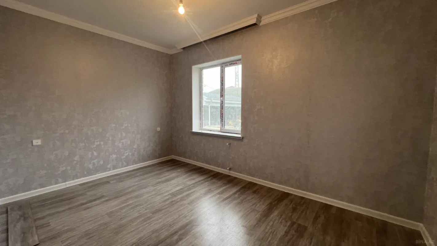 Satılır 4 otaqlı həyət evi 100 m²