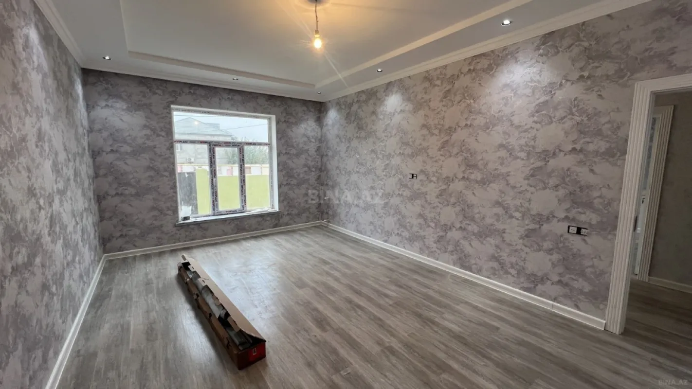 Satılır 4 otaqlı həyət evi 100 m²