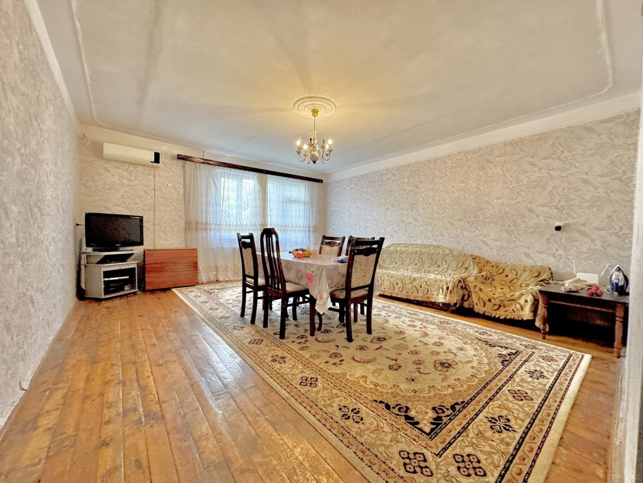 Satılır 3 otaqlı mənzil 115 m²