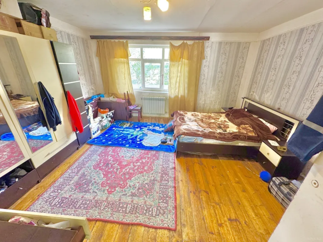 Satılır 3 otaqlı mənzil 115 m²