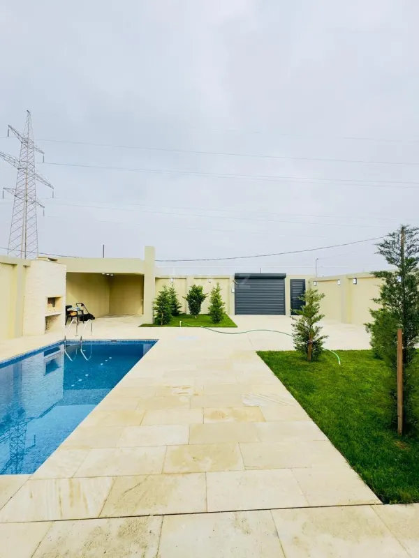 Satılır 4 otaqlı həyət evi 160 m²