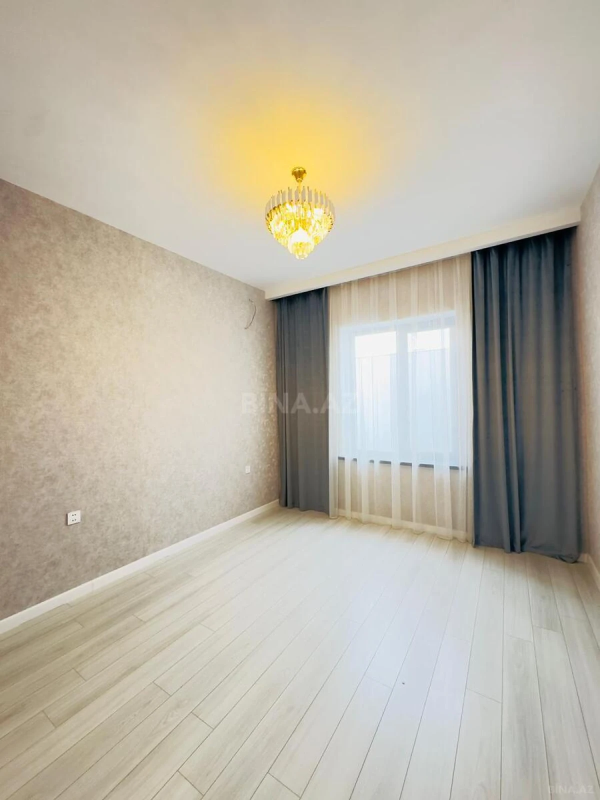 Satılır 4 otaqlı həyət evi 160 m²