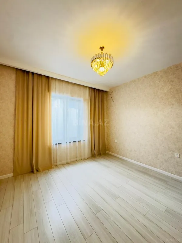 Satılır 4 otaqlı həyət evi 160 m²