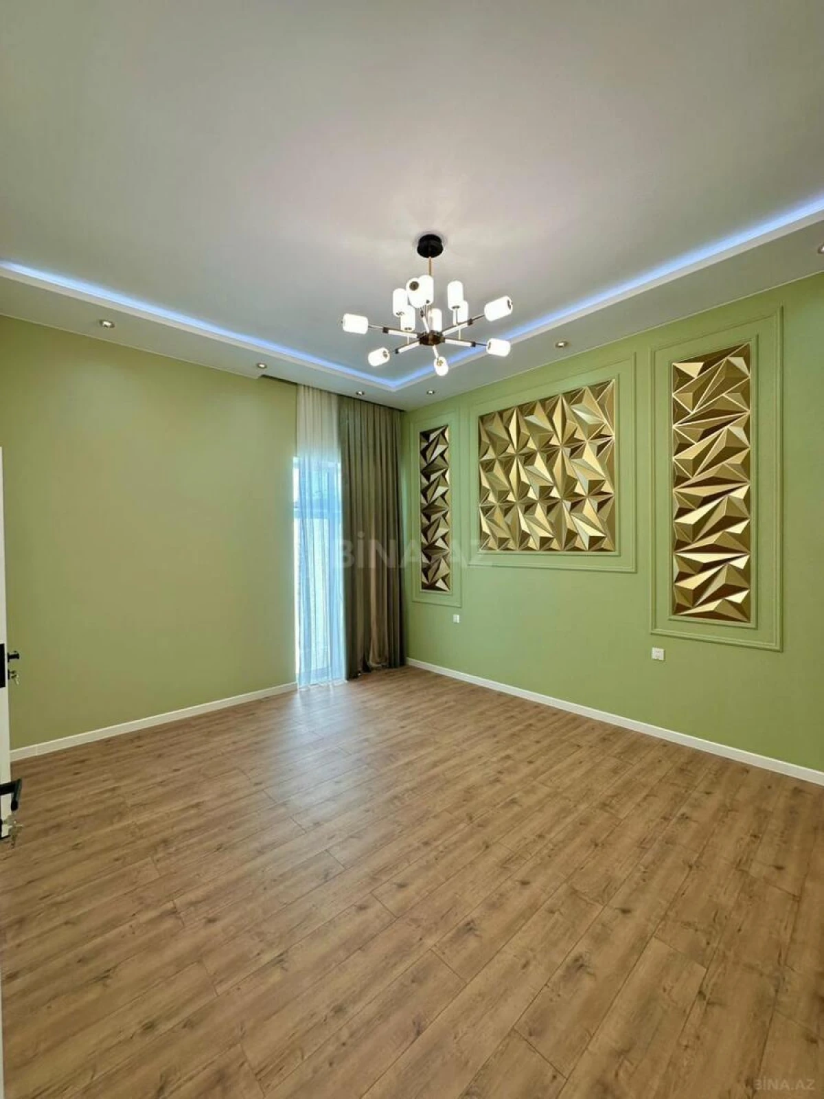 Satılır 4 otaqlı həyət evi 160 m²