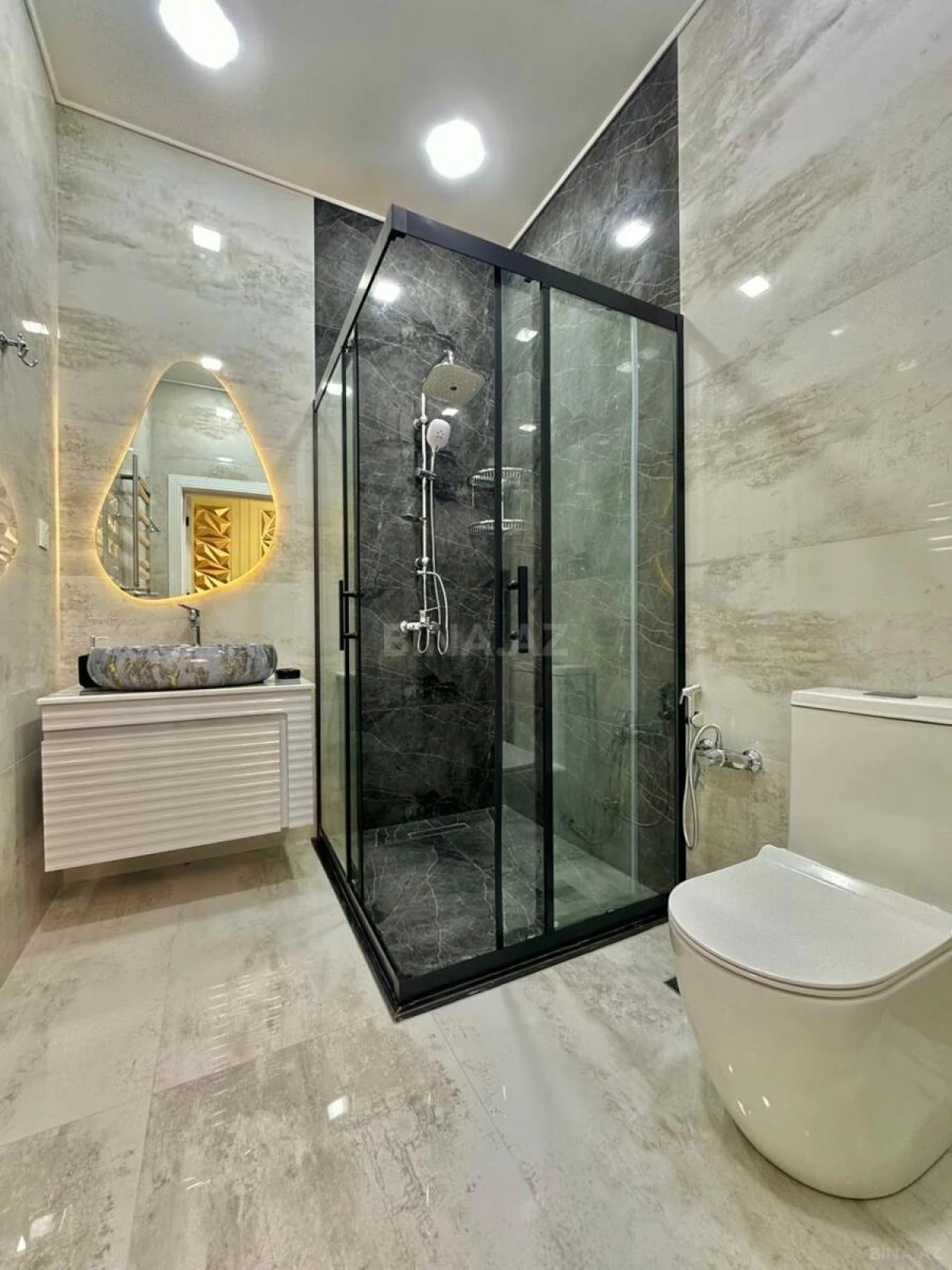 Satılır 4 otaqlı həyət evi 160 m²