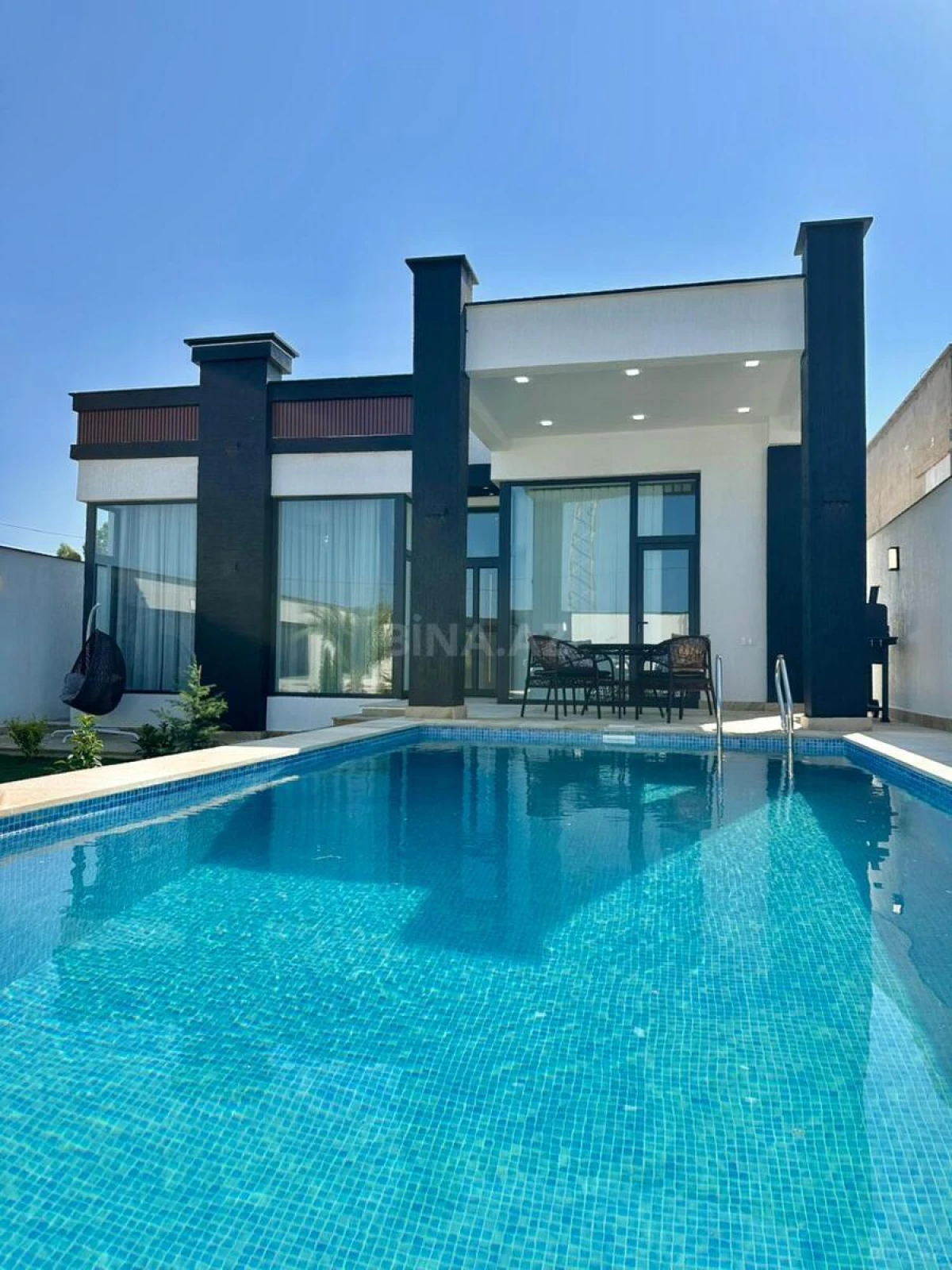 Satılır 4 otaqlı həyət evi 160 m²