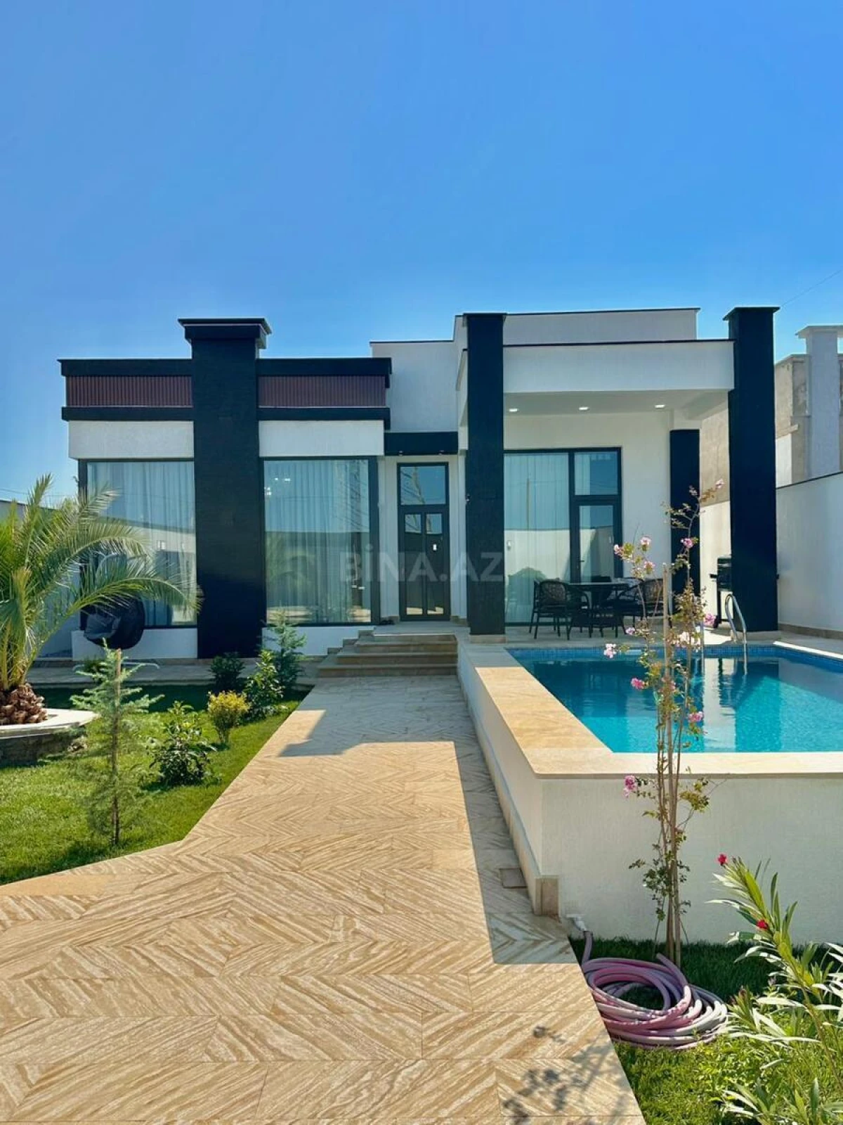 Satılır 4 otaqlı həyət evi 160 m²