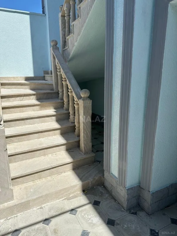 Satılır 3 otaqlı həyət evi 180 m²