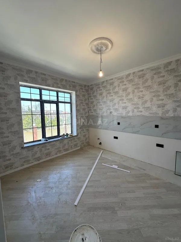 Satılır 3 otaqlı həyət evi 180 m²