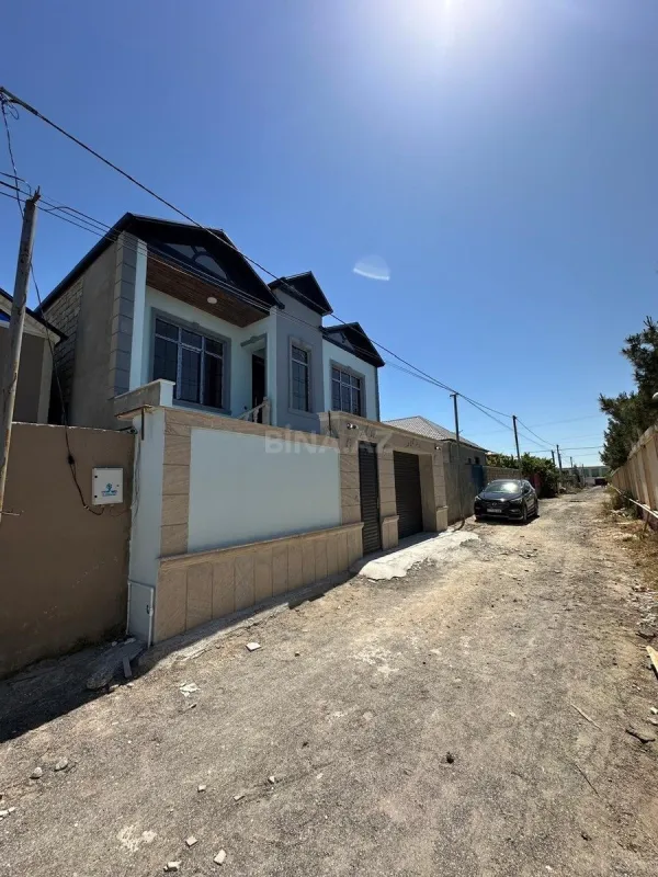 Satılır 3 otaqlı həyət evi 180 m²