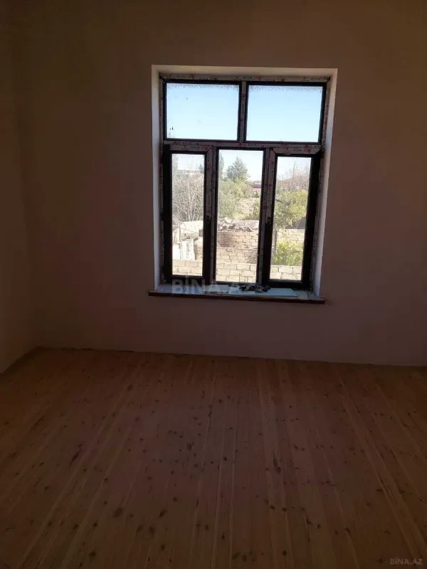 Satılır 7 otaqlı həyət evi 240 m²