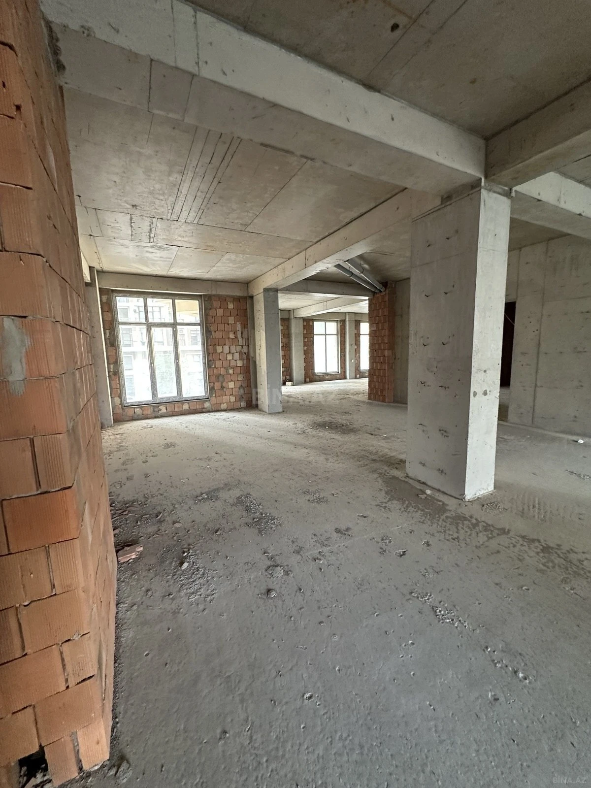 Kirayə verilir obyekt 530 m²