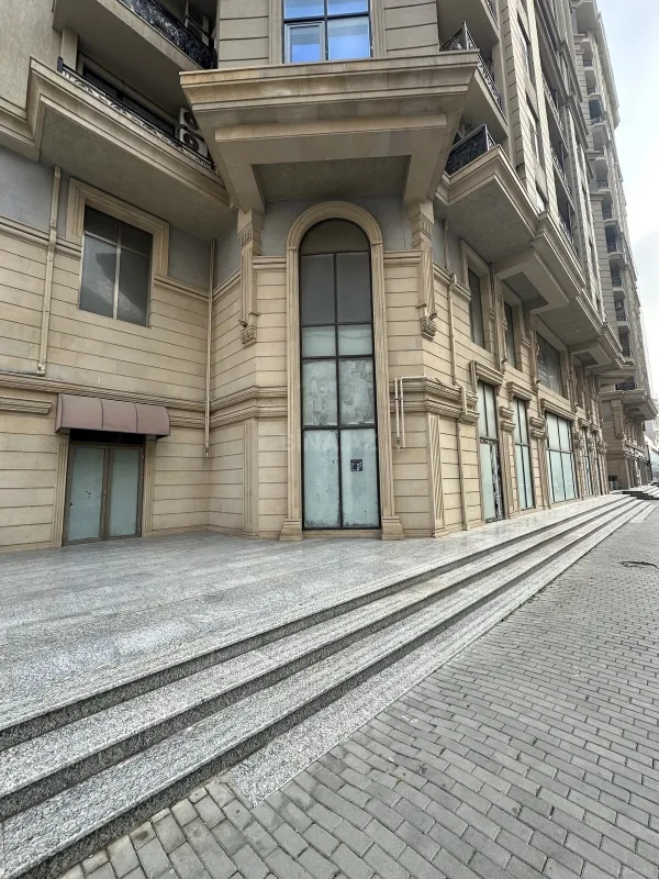 Kirayə verilir obyekt 530 m²