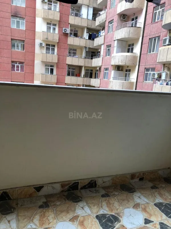 Satılır 4 otaqlı mənzil 110 m²