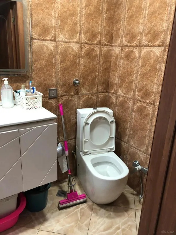 Satılır 4 otaqlı mənzil 110 m²