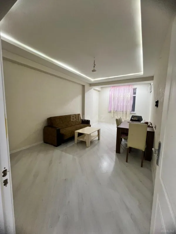 Satılır 2 otaqlı mənzil 63 m²