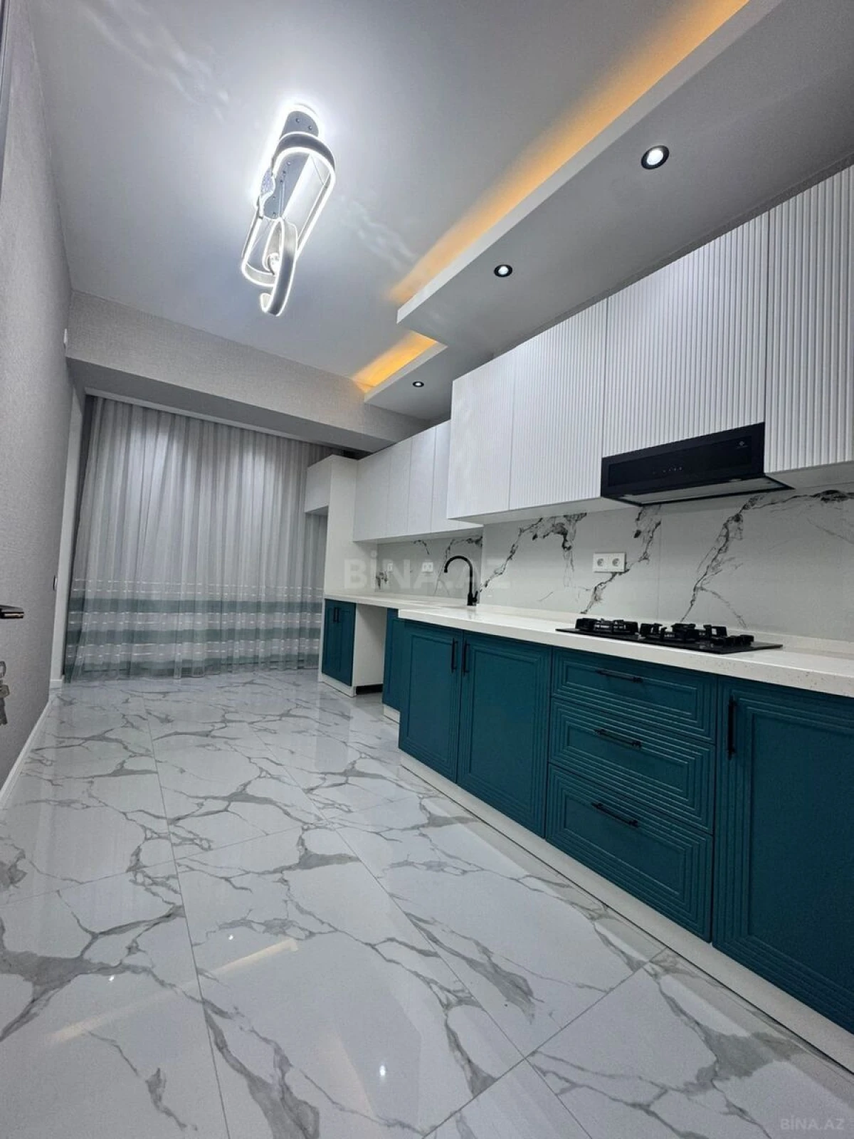 Satılır 2 otaqlı mənzil 85 m²