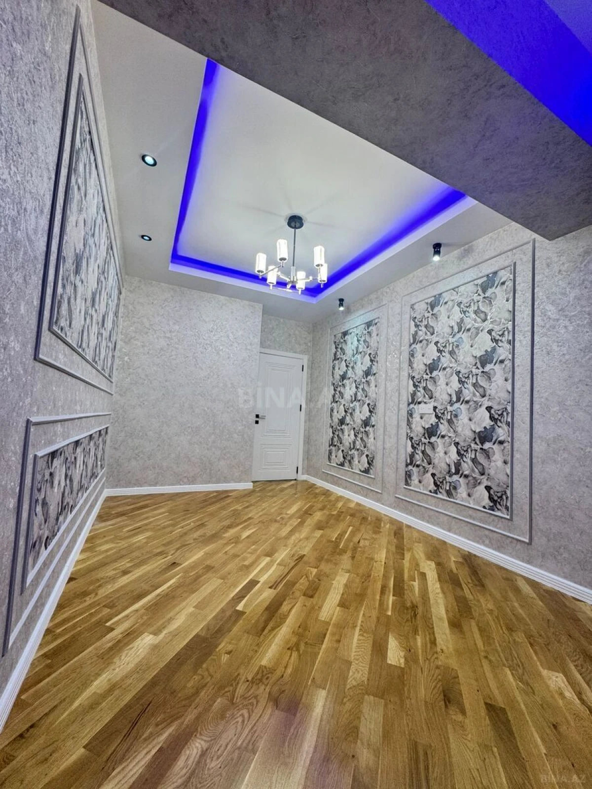 Satılır 2 otaqlı mənzil 85 m²