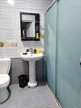 Satılır 2 otaqlı mənzil 80 m²