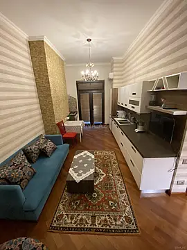 Kirayə verilir 2 otaqlı mənzil 65 m²