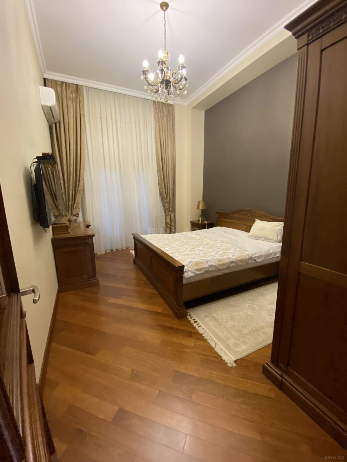 Kirayə verilir 2 otaqlı mənzil 65 m²