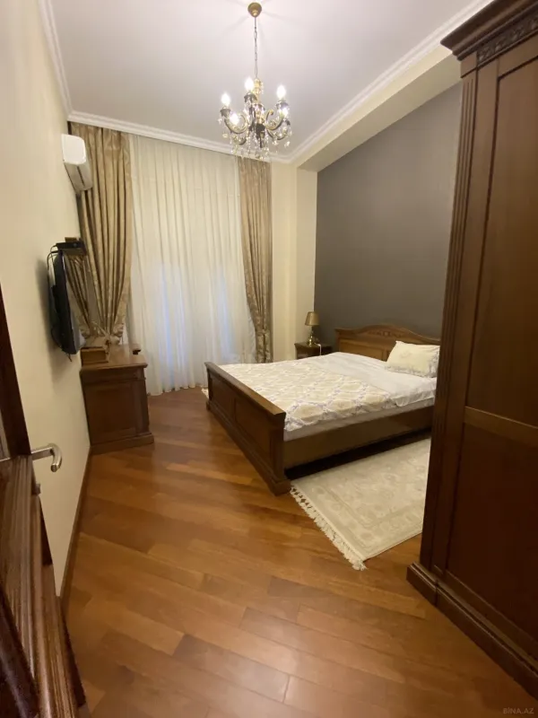 Kirayə verilir 2 otaqlı mənzil 65 m²