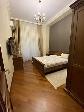 Kirayə verilir 2 otaqlı mənzil 65 m²