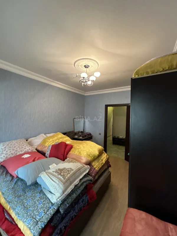 Satılır 2 otaqlı mənzil 65 m²